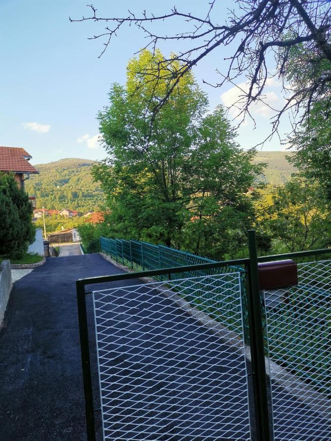 Вілла Keep Calm Garden Сараєво Екстер'єр фото