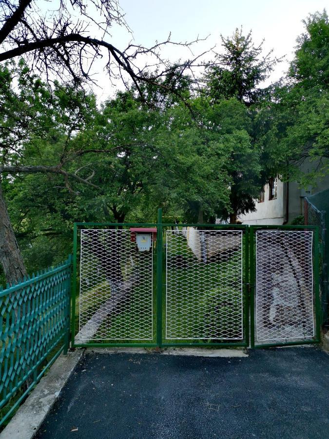 Вілла Keep Calm Garden Сараєво Екстер'єр фото